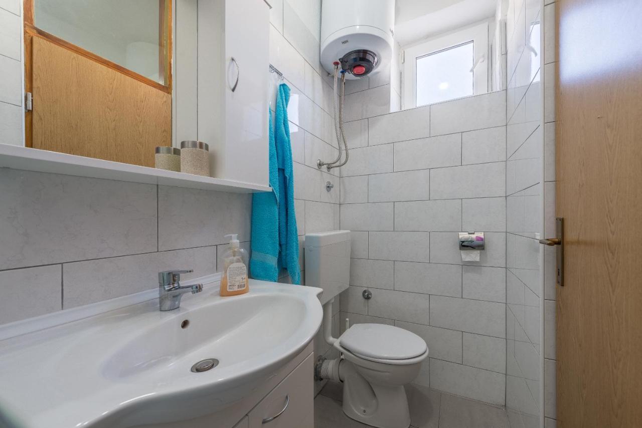 Apartmani Mlinar9 #2 Gornji Karin Exterior foto
